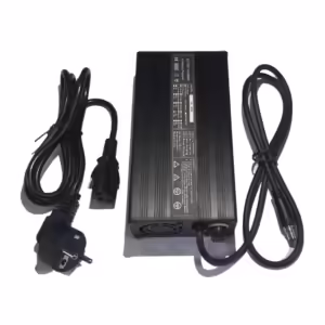 CHARGEUR 5Ah (MODELE INTEGRE)